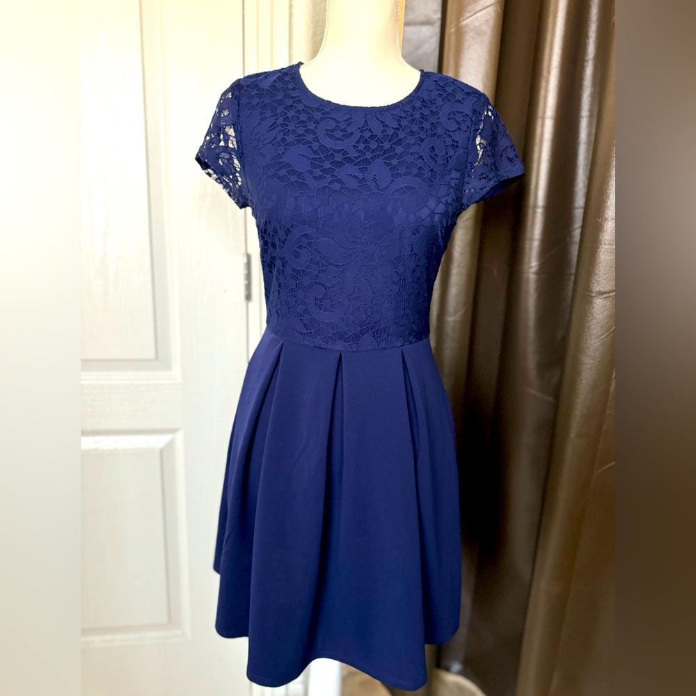 Navy blue semi formal dress sz Medium